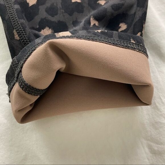 EUC Varley Montero High Waist Cheetah Print Cropped Leggings Sz. S - Picture 4 of 10